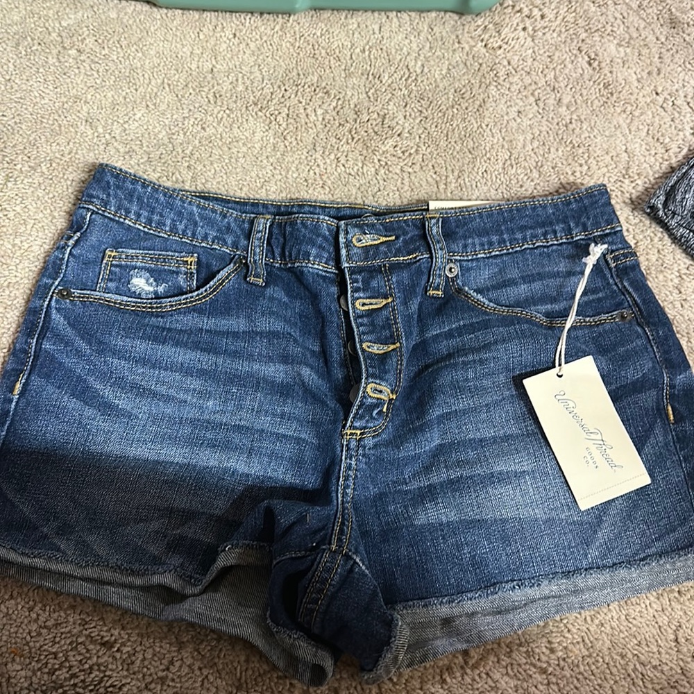 Universal thread high rise shorts
